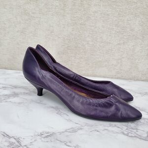 Vintage 80s Deep Purple Leather Women's Kitten Heels